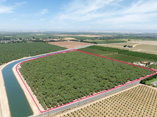 Ac 39 Lake Rd, Hickman, CA 95323