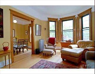 4th image of 3762 N Lakewood Ave #1