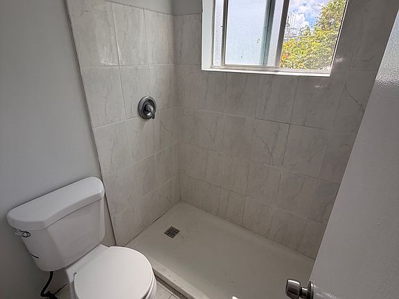 5th image of 1194 NW 19th Ave #1