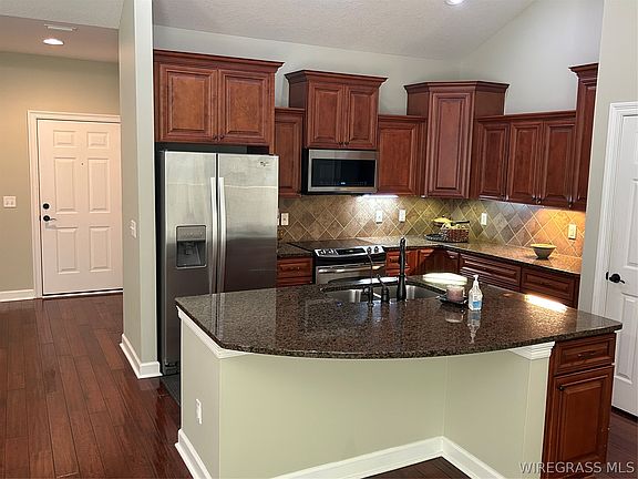 5th image of 310 Hidden Creek Cir Unit 3