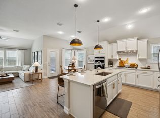 821 Crest Breeze Dr, Haslet, TX 76052