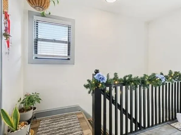 7 Laird Place image 32 of 48