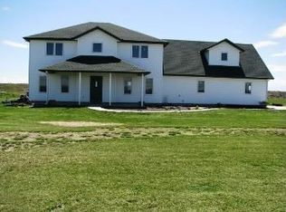 69 E Huyser Dr, Shoshone, ID 83352