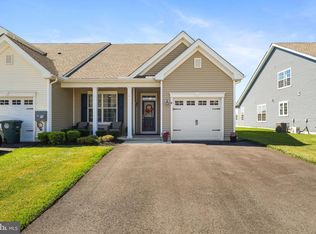 18 Prestwick Ln, Williamstown, NJ 08094