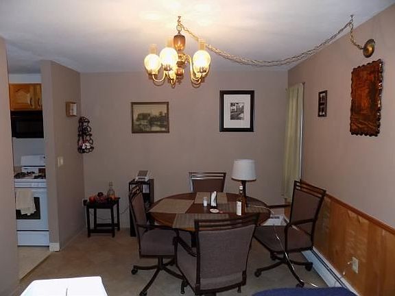 3rd image of 201 Evergreen St APT 8-2E