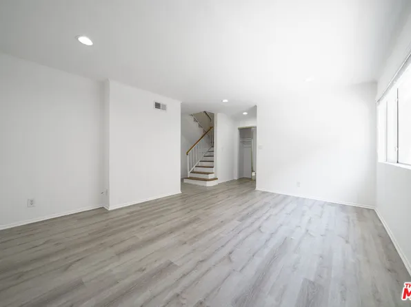 7631 Reseda Blvd Unit 79-X, Los Angeles, CA 91335