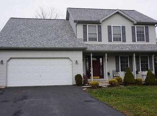 941 Caspian Dr, York, PA 17404