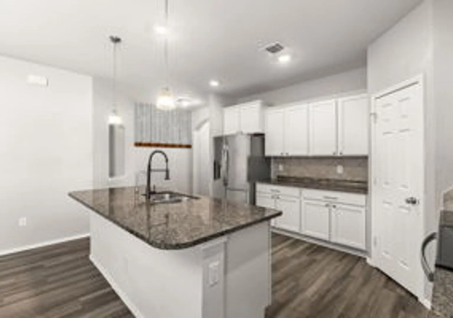 1808 Fall Creek Ct — Photo 4