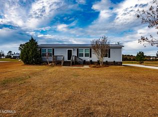 339 Rivenbark Town Rd, Wallace, NC 28466