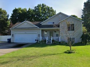14903 Bluebird Ln, Grand Haven, MI 49417
