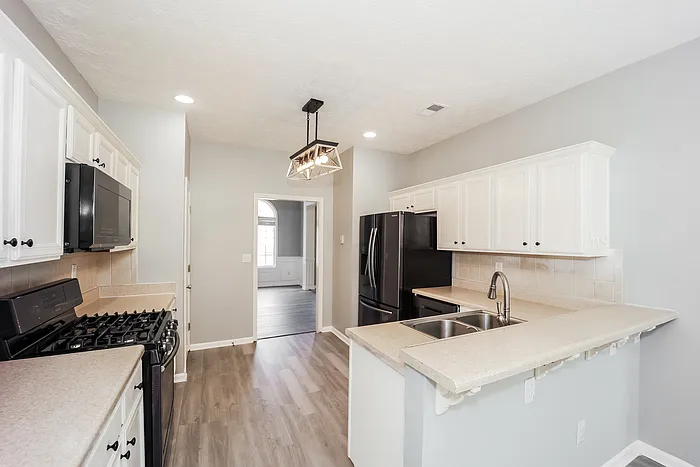 338 Interlake Pass — Photo 6
