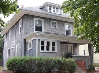 233 E Park Ave, Waukesha, WI 53186