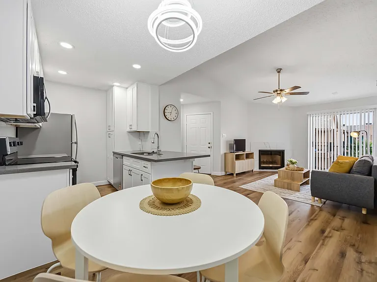 2121 Hepburn St #1212 — Photo 16