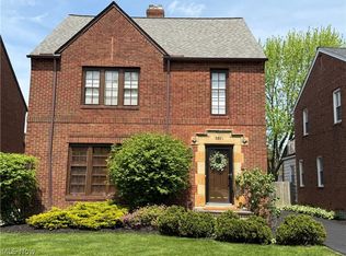 3881 Grenville Rd, University Heights, OH 44118