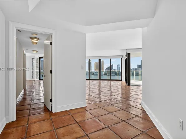 4000 Island Blvd #1507, Aventura, FL 33160