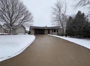 1625 Rhode Island Pl, Sturgeon Bay, WI 54235