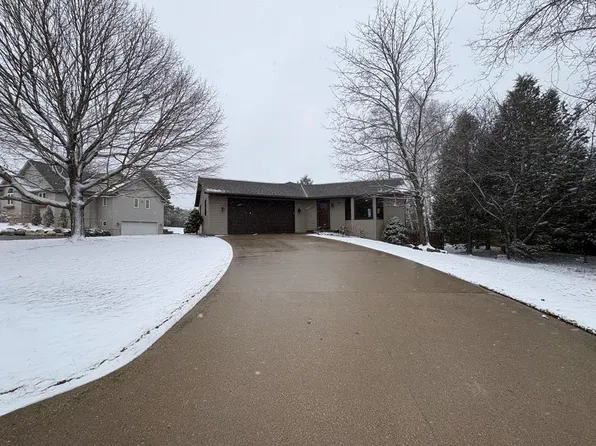 1625 Rhode Island Pl, Sturgeon Bay, WI 54235