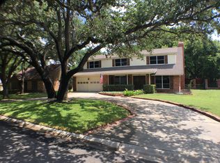 100 Twinleaf Ln, Castle Hills, TX 78213