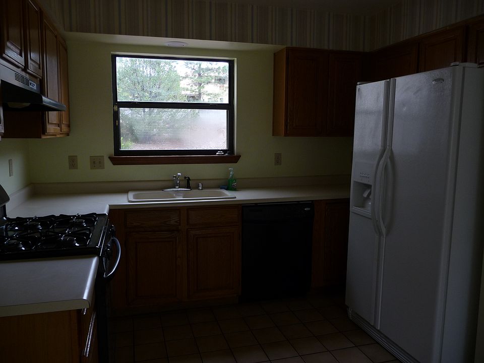 2nd image of 4815 Butterfield Trl NW