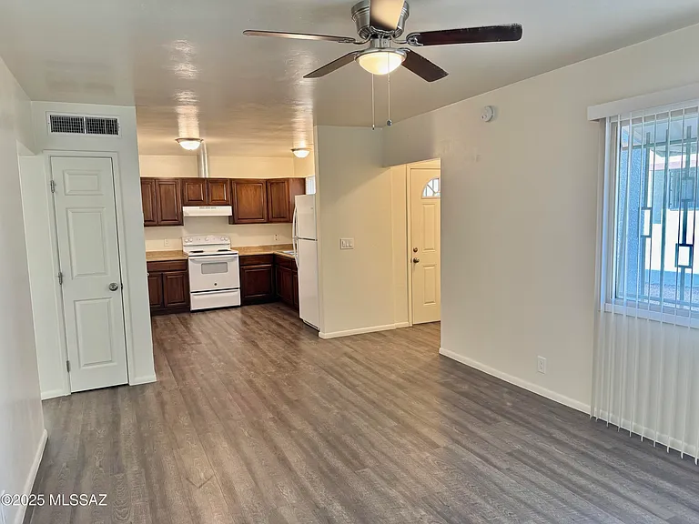 3323 E Blacklidge Dr #3323 — Photo 8