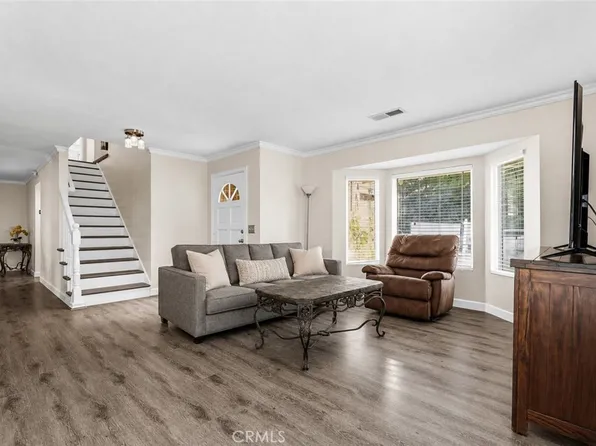 32248 Green Hill Dr, Castaic, CA 91384