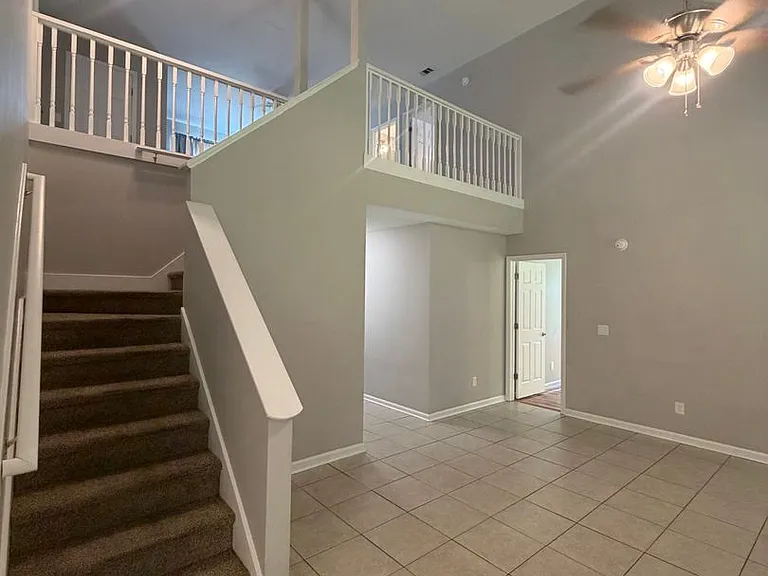 134 Kristins Dr — Photo 5