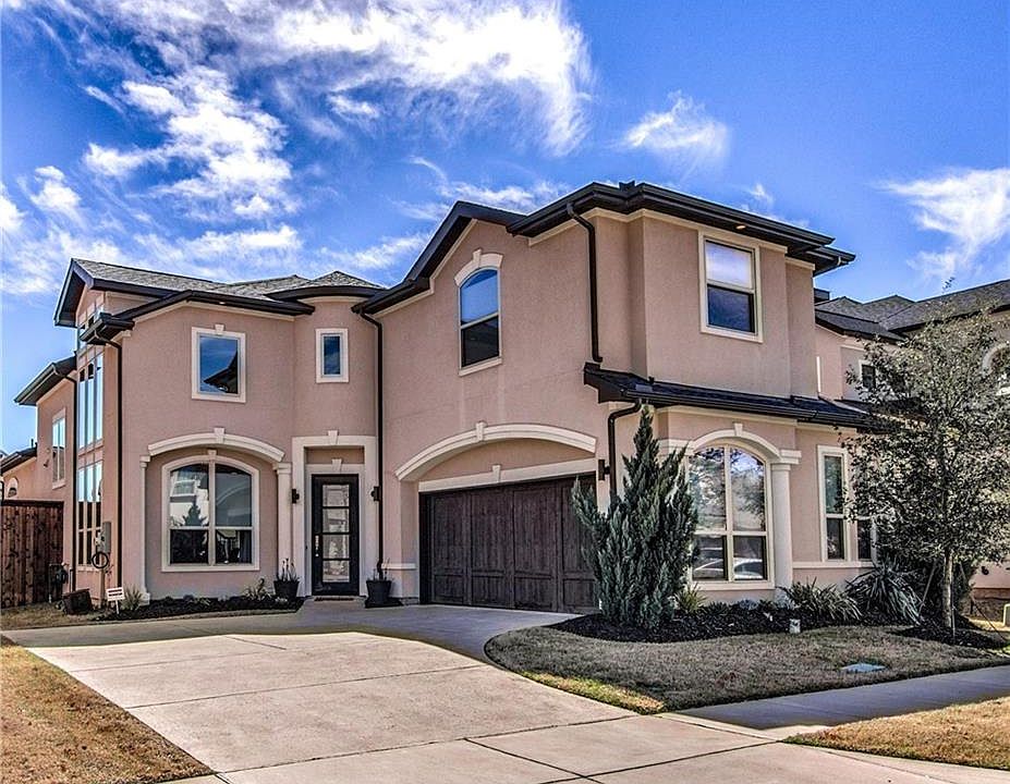 1st image of 7008 Portobello Dr