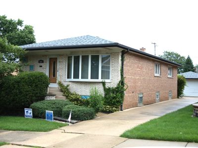 (Undisclosed Address), Chicago, IL, 60638