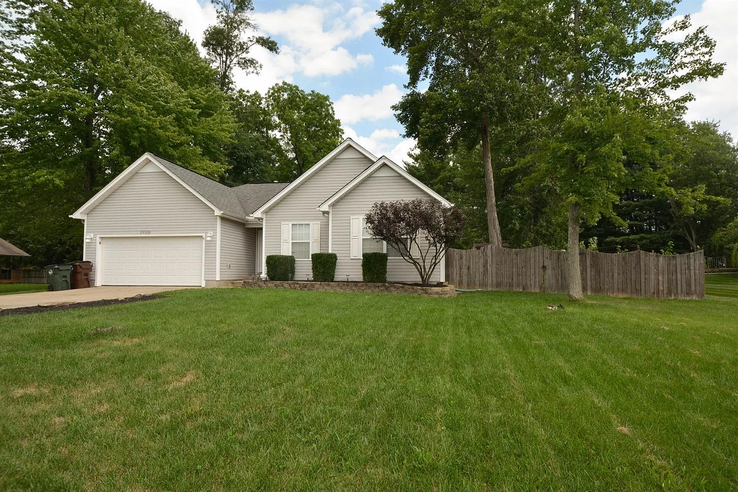 7756 Ravenwood Ln photo 1