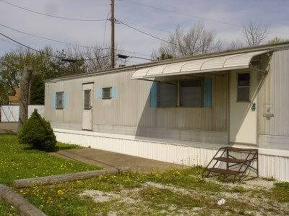 3001 Dennis Ct NE, Canton, OH 44705