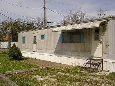 3001 Dennis Ct NE Photo 1