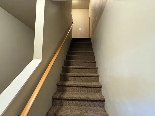 585 E 14th Ave Unit 8, Eugene, OR 97401