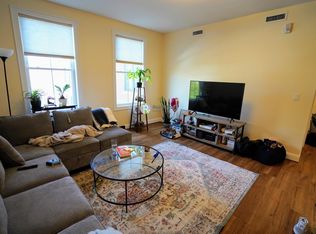 320 Broadway #209, Somerville, MA 02145