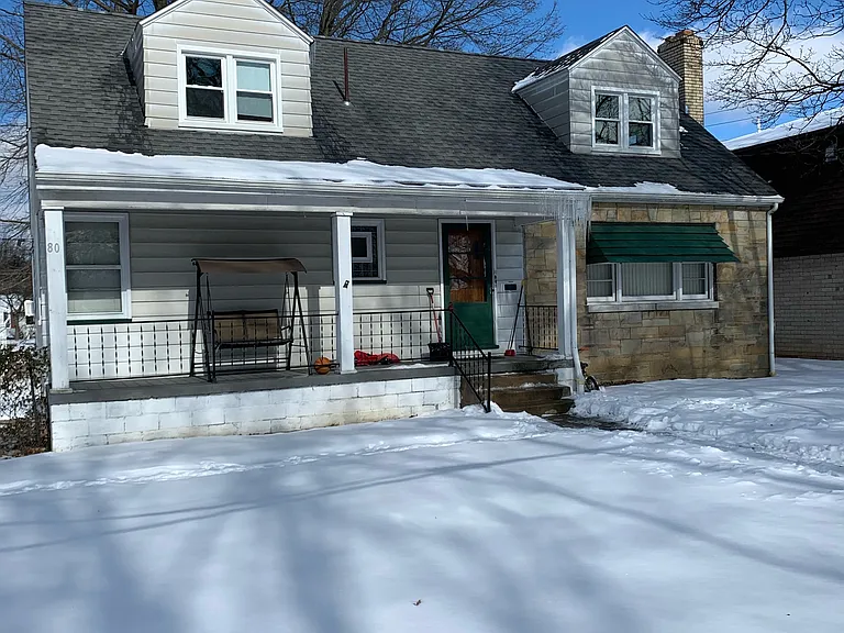 80 Romaine Ave #B — Photo 6