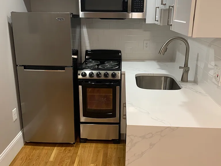 1455 Beacon Street — Photo 8