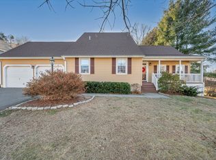 27 Farm Hill Rd, Wallingford, CT 06492