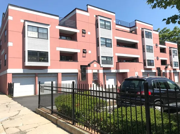 60-60 Gibson St #R, Dorchester, MA 02122