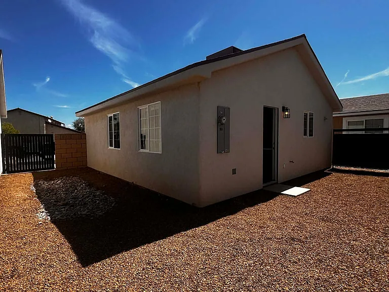 396 Riverfront Dr — Photo 106