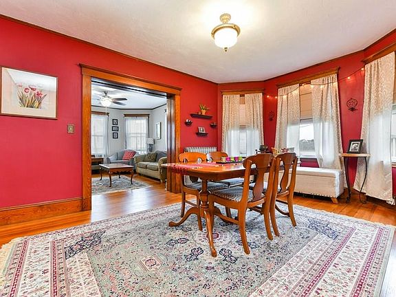 3rd image of 20 Hoyle St #1