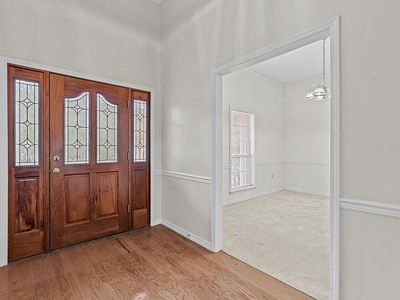 5th image of 105 Ramblewood Dr