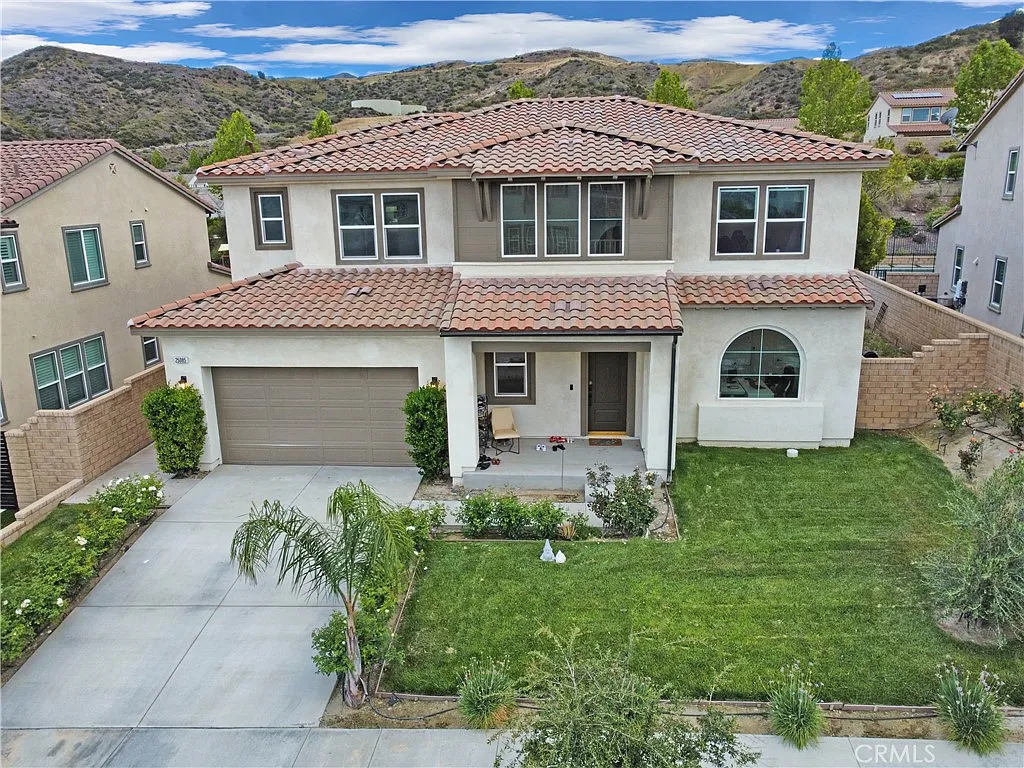 4 bed, 3.5 bath, 3238 sqft, $5,900 — Photo 3