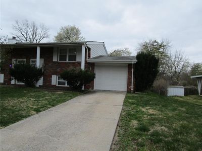 8910 Tanglewood Cir, Belleville, IL, 62223