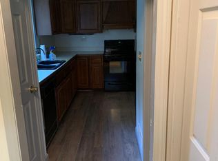 20 Walnut St, Seymour, CT 06483