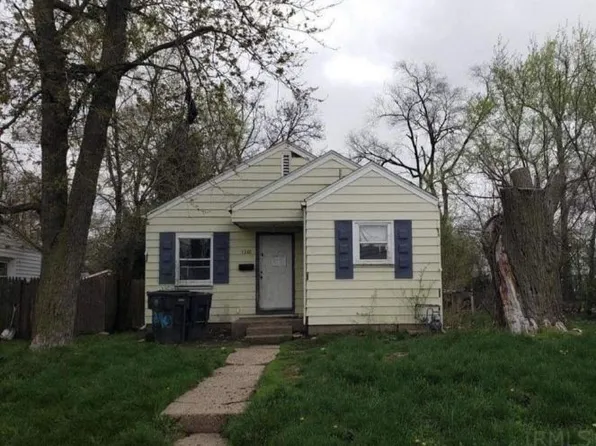 1240 Terrace Ave, South Bend, IN 46628