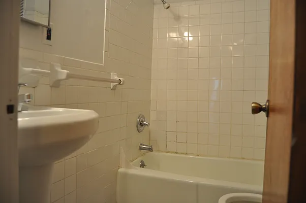 Rented by Sky Management | media 50