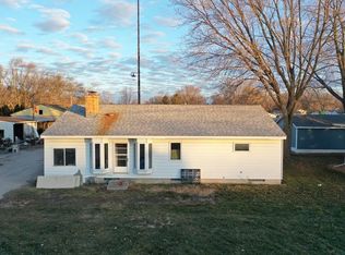 515 Trail Ave, Evansdale, IA 50707