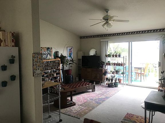 5th image of 2700 S Hills Dr