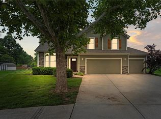 5773 Meadow Heights Dr, Shawnee, KS 66226