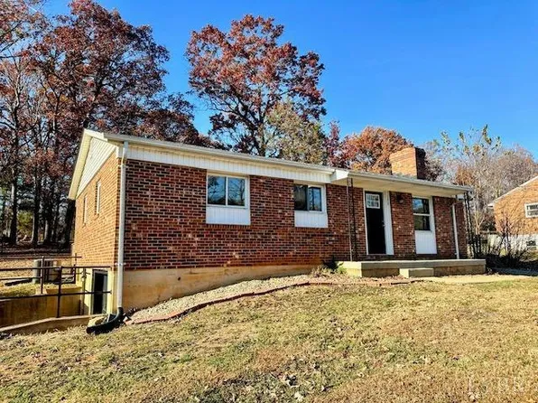 123 Jefferson Manor Dr, Forest, VA 24551