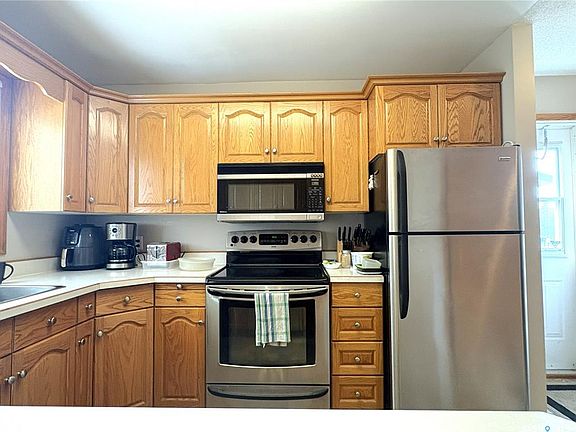 5th image of 909 14th STREET